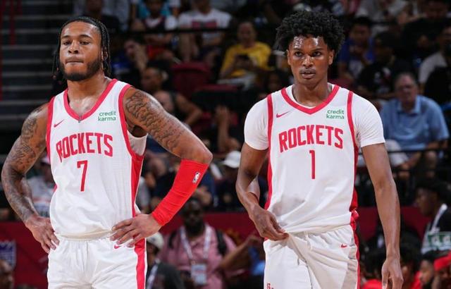 或在自然光 或在自然光