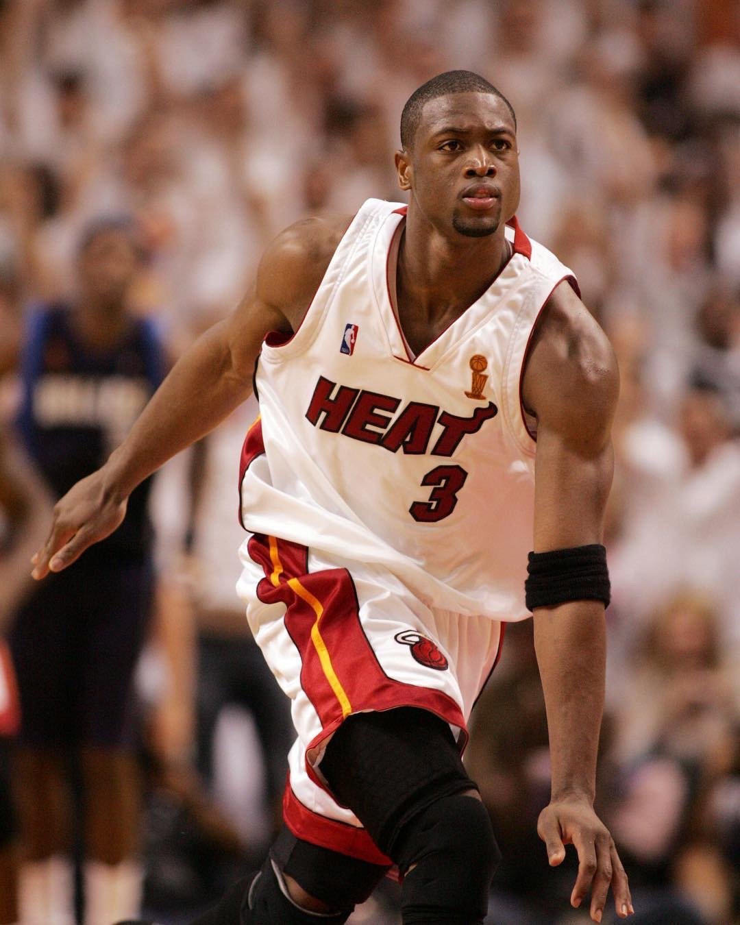 诺伊尔是否 诺伊尔是否